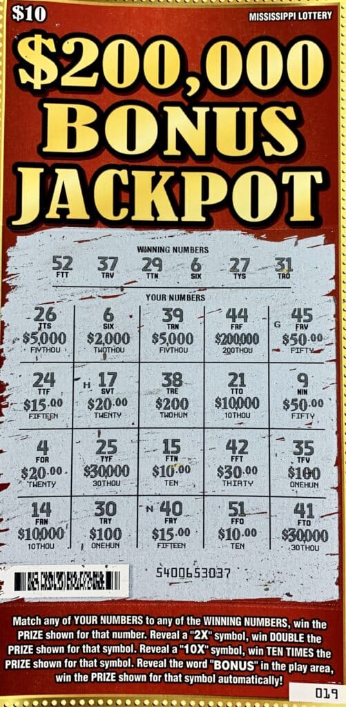 A Pontotoc player won $2,000 on a $200,000 Bonus Jackpot scratch-off game purchased from Corner Store on S. Eason Blvd., Tupelo.