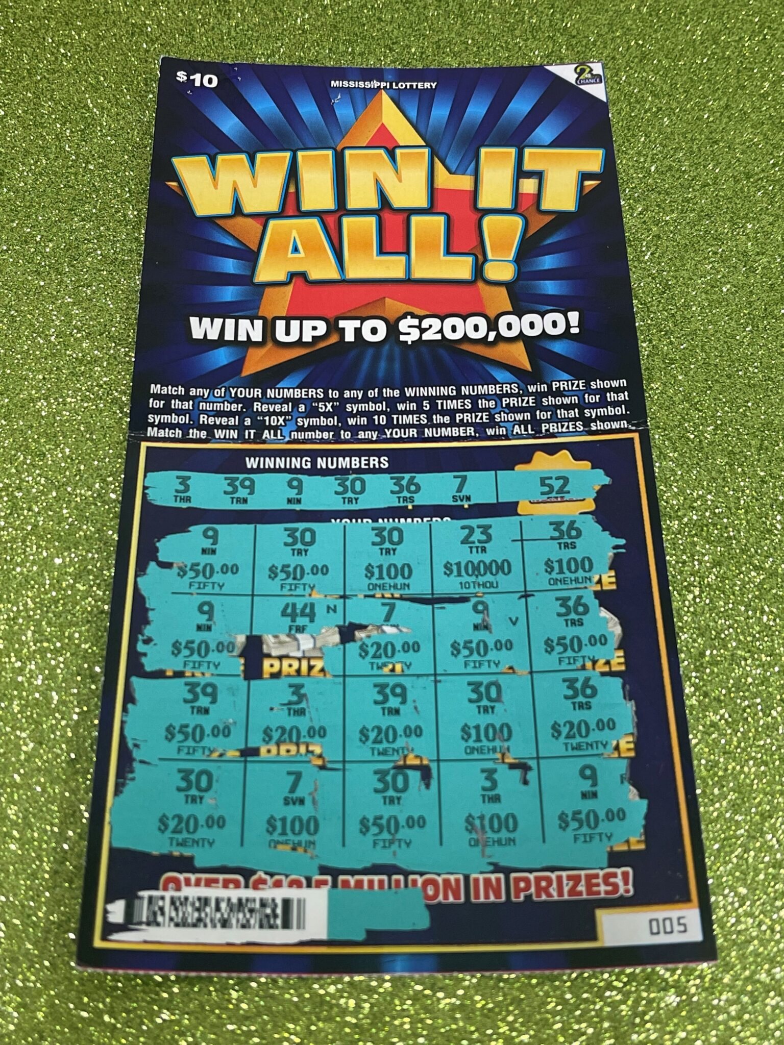 Sumrall Woman Wins 1,000 Mississippi Lottery